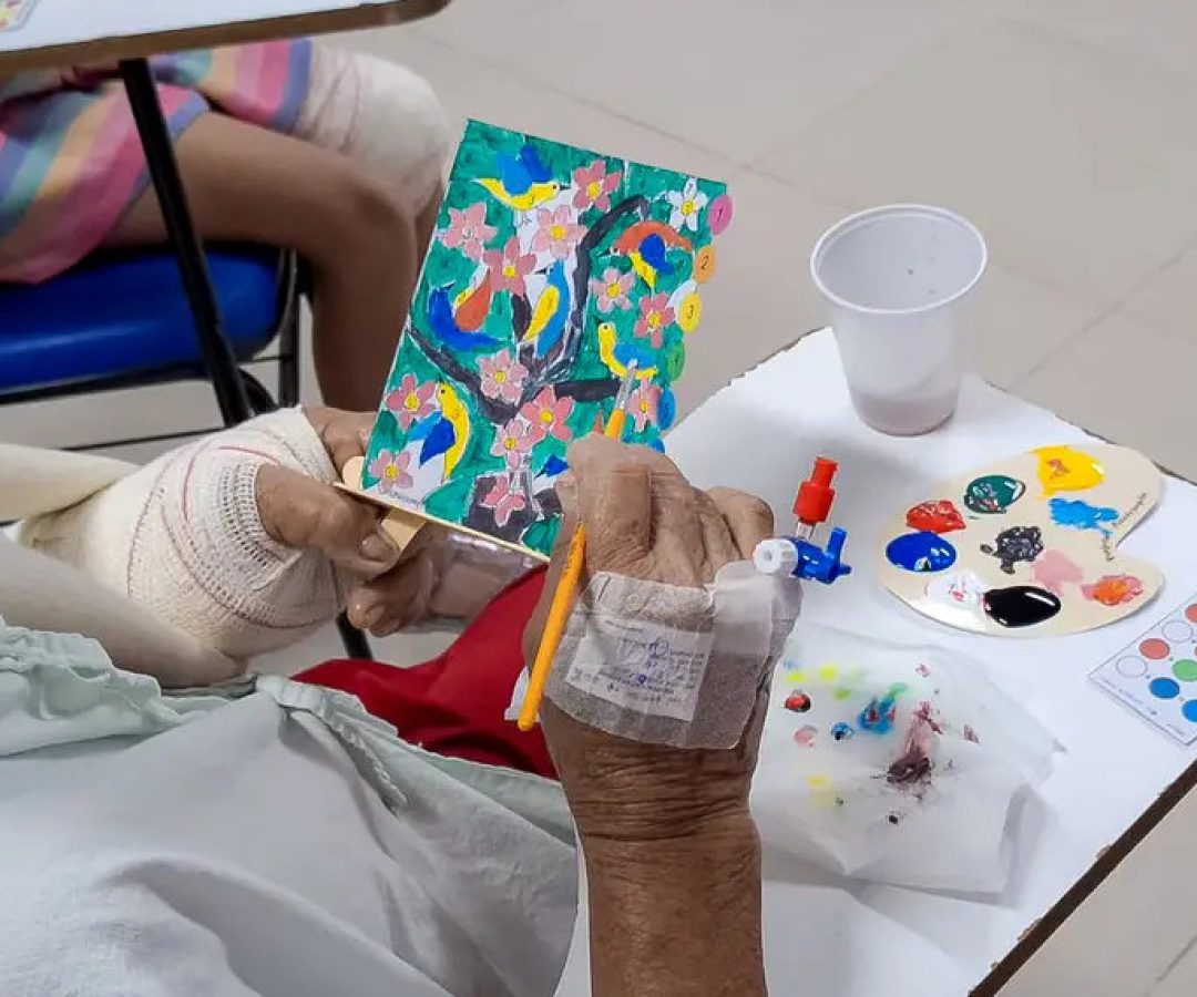 Entra em vigor lei que regulamenta a profissão de arteterapeuta — Senado Notícias