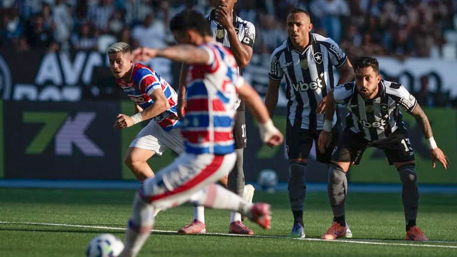 TV Brasil transmite neste domingo clássico Fortaleza e Ceará