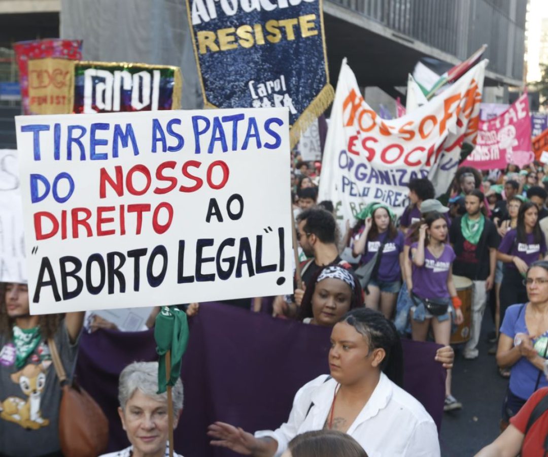 Ataque a aborto legal espalha "pânico moral", diz dirigente do Conanda