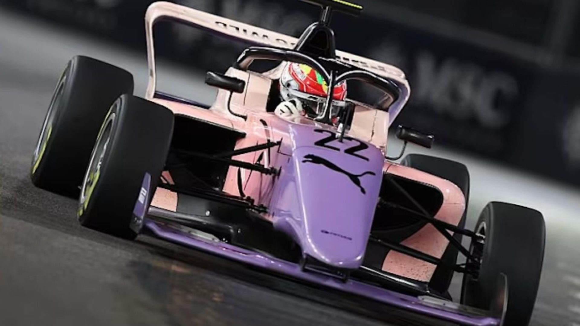 Aurelia Nobels escala pelotão e conquista primeiro pódio na F1 Academy