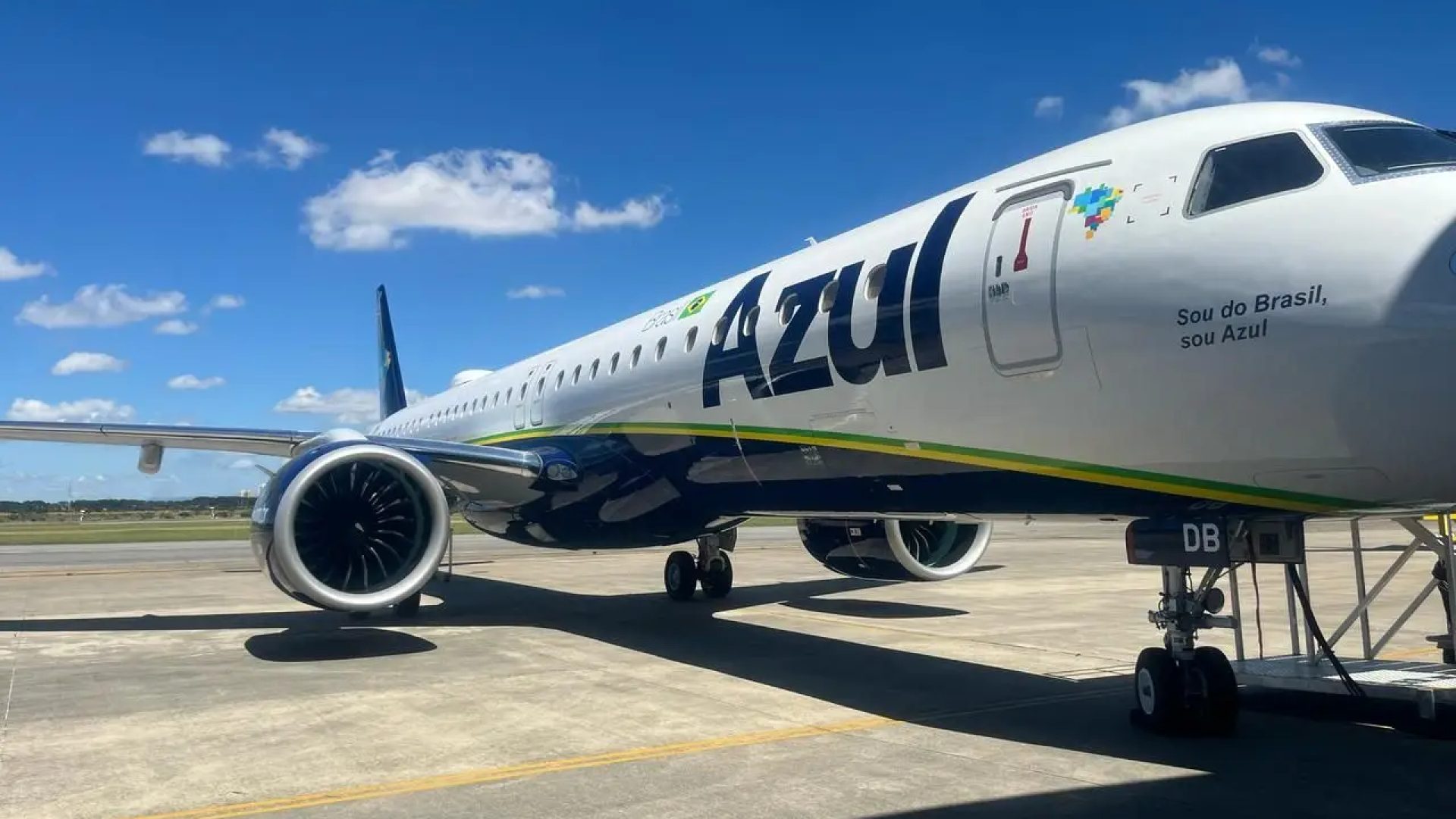 Azul fecha acordo global com Comitê de credores para plano de reorganização