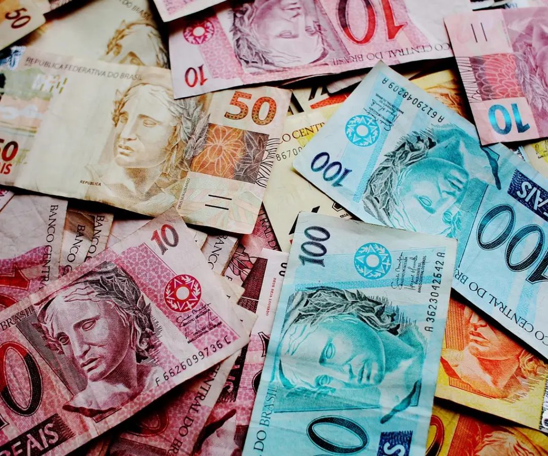 Contribuição anual dos MEIs aumenta em 2026 com novo salário mínimo. Veja valores