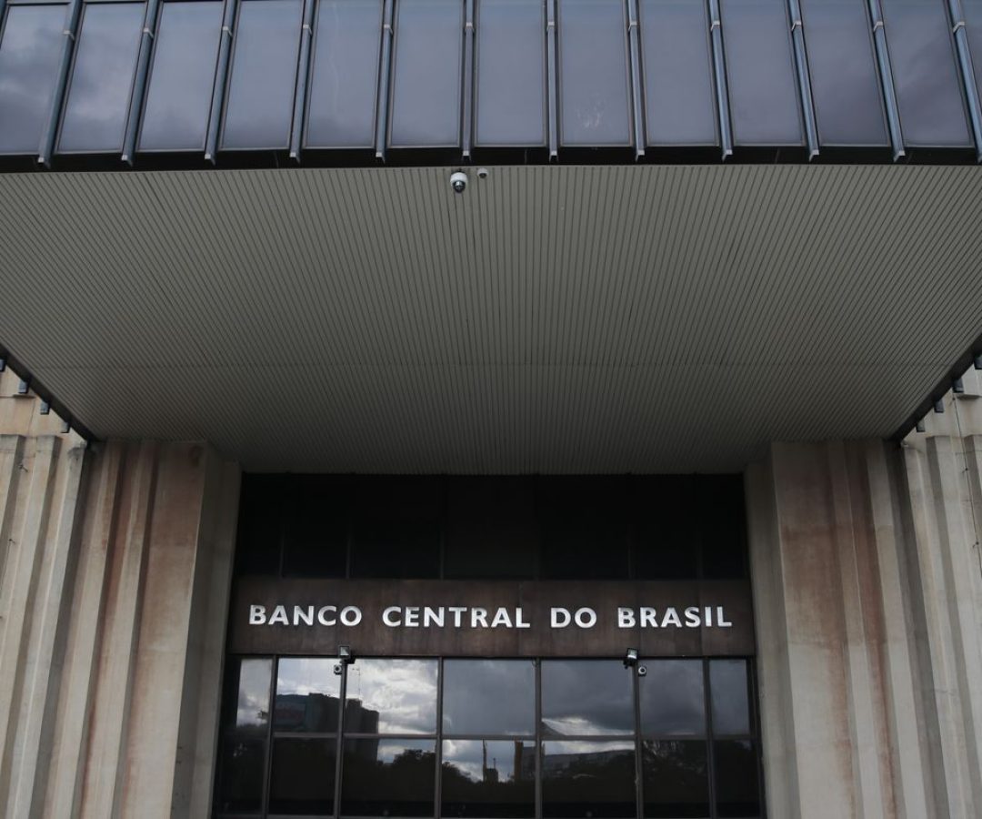 Mercado financeiro reduz para 4,72% previsão de inflação em 2025