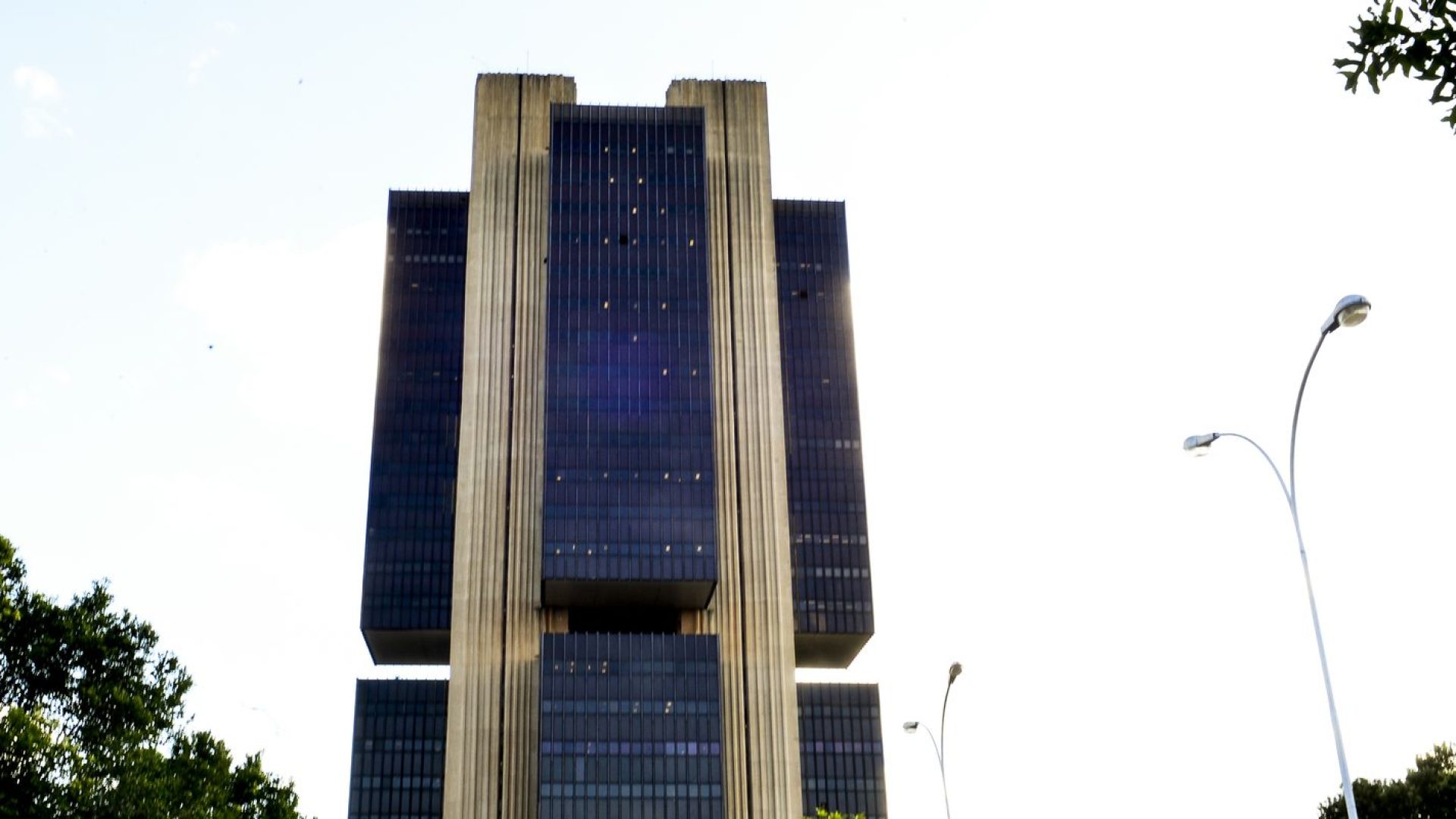 Banco Central passa a bloquear chaves Pix usadas em golpes e fraudes