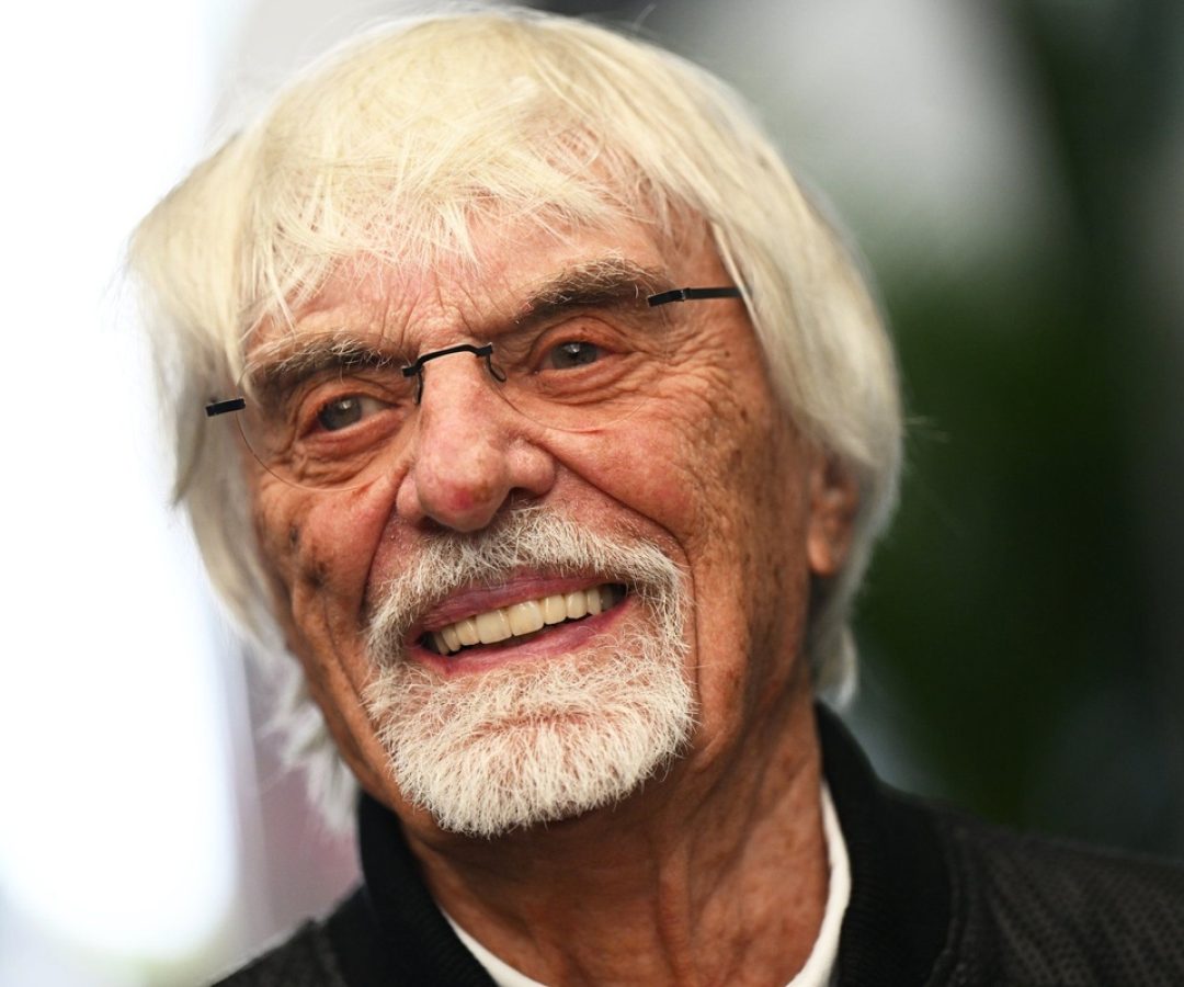 Ecclestone aposta em pentacampeonato de Verstappen