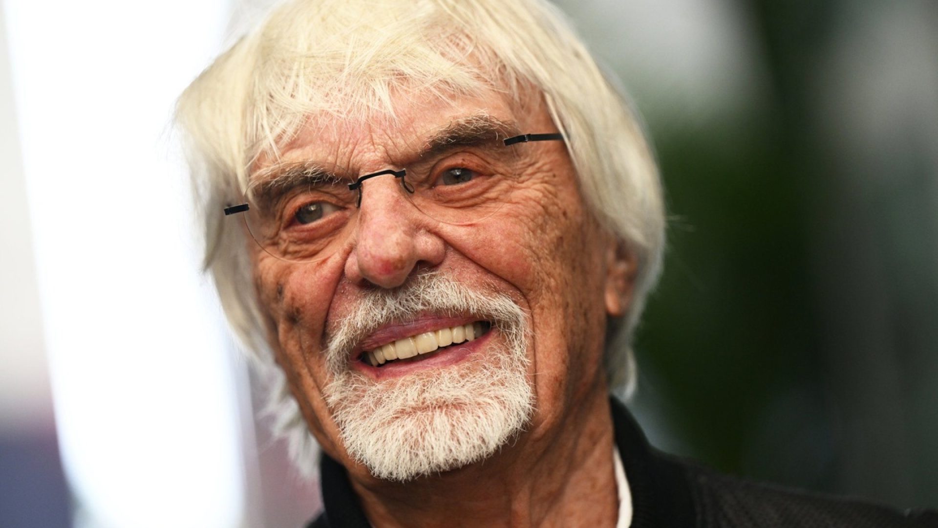 Ecclestone aposta em pentacampeonato de Verstappen