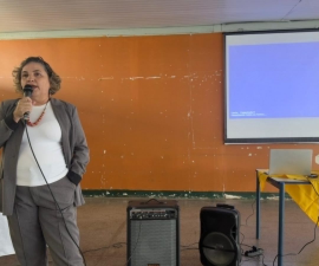 Decrin realiza palestra para mães atípicas