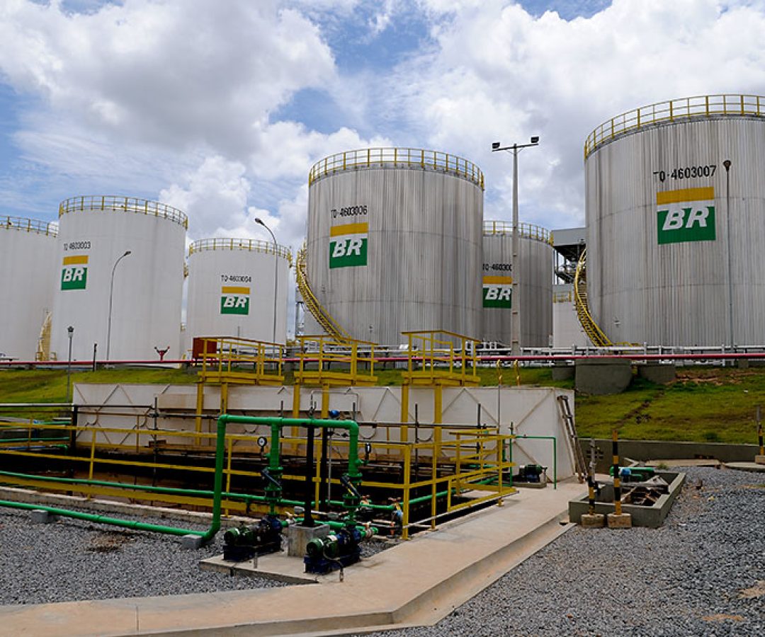 Lei destina recursos para Petrobras Biocombustível — Senado Notícias