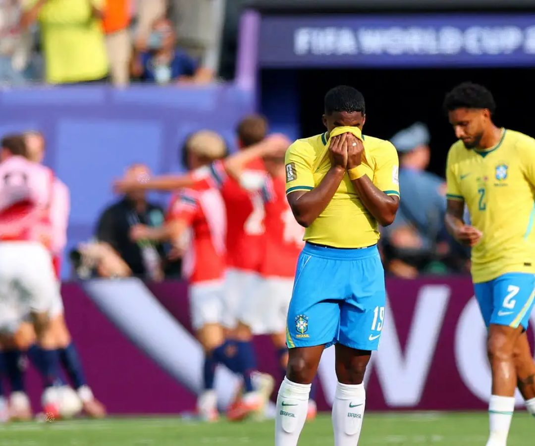 Com críticas, adeus do Brasil à Copa estampa jornais mundo afora