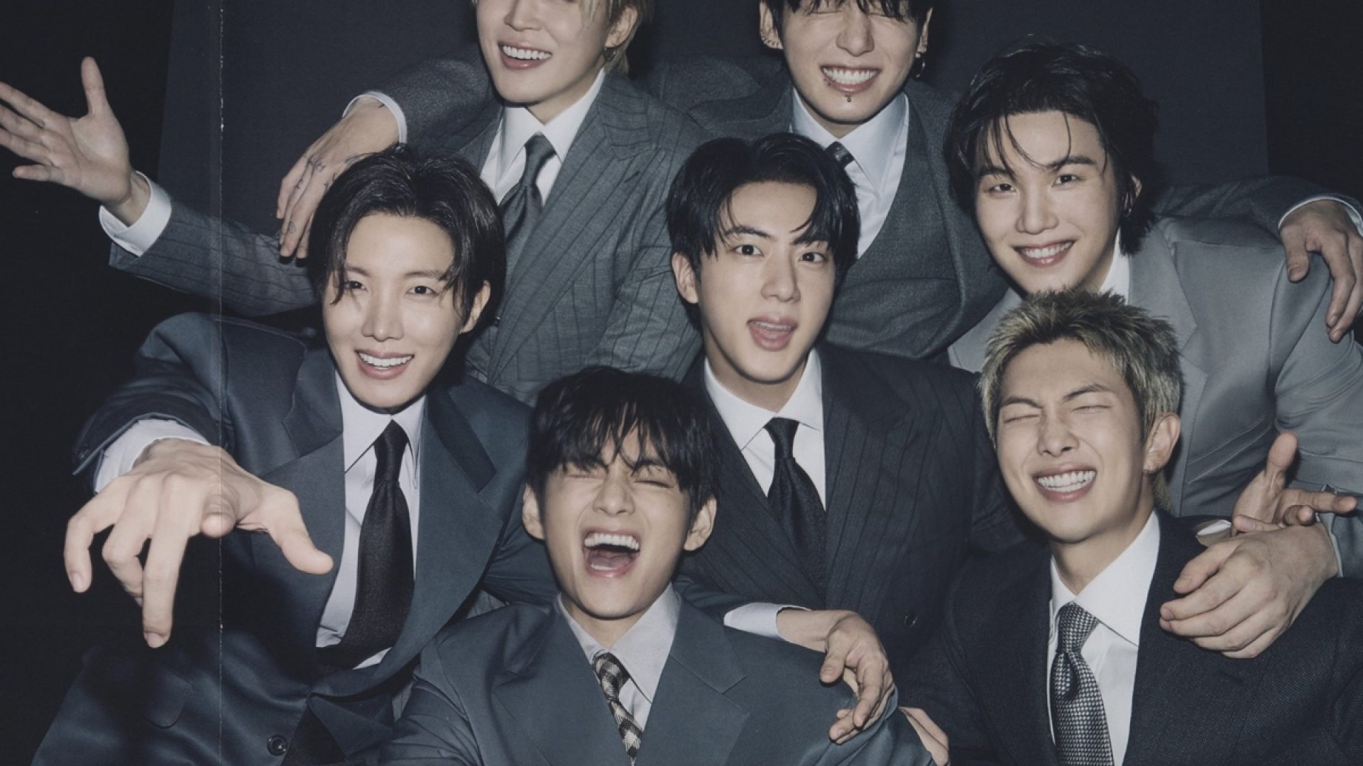 Fãs se mobilizam contra golpes na venda de ingressos do BTS