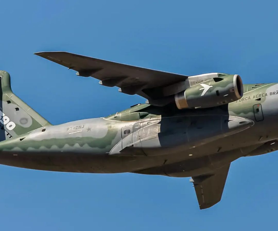 Embraer assina contrato de venda de aviões para os Emirados Árabes