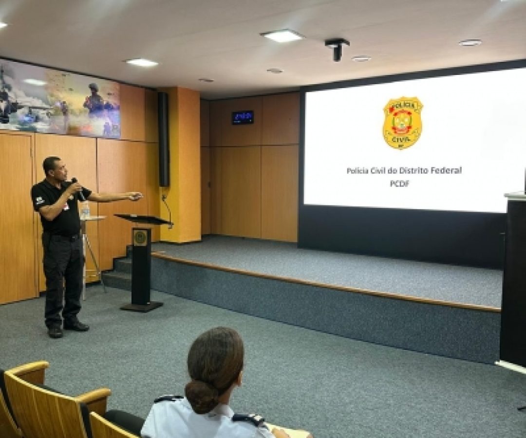 PCDF ministra palestra de prevenção ao uso de drogas no Ministério da Aeronáutica