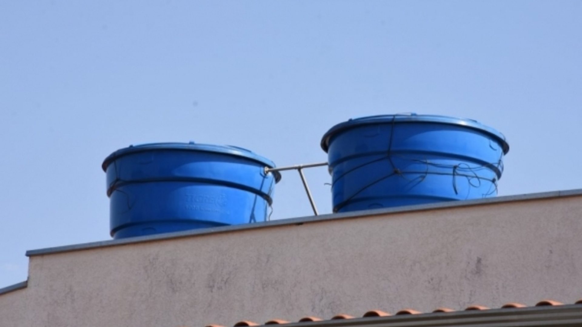 Projeto cria auxílio para famílias sem acesso a armazenamento de água — Senado Notícias