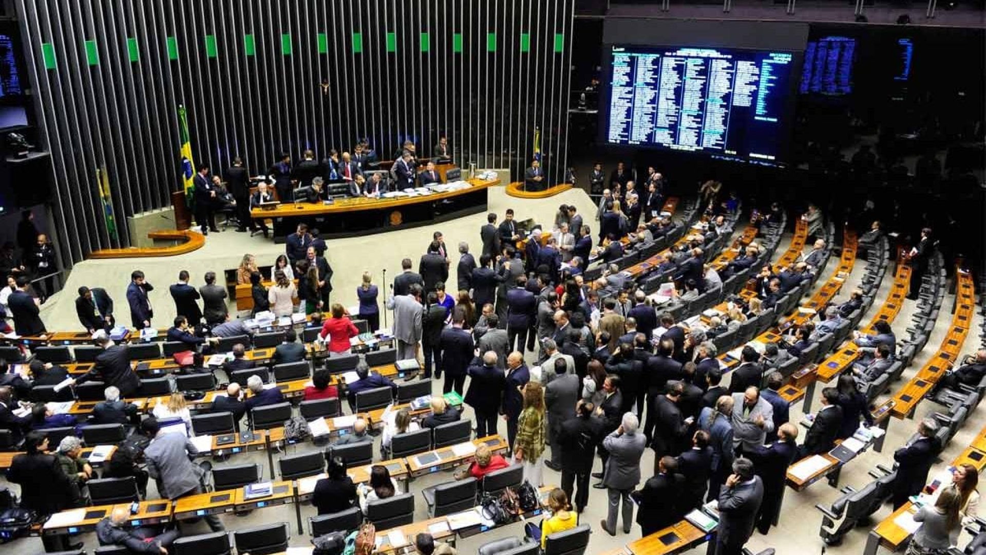 Câmara aprova retirada da MP alternativa ao IOF