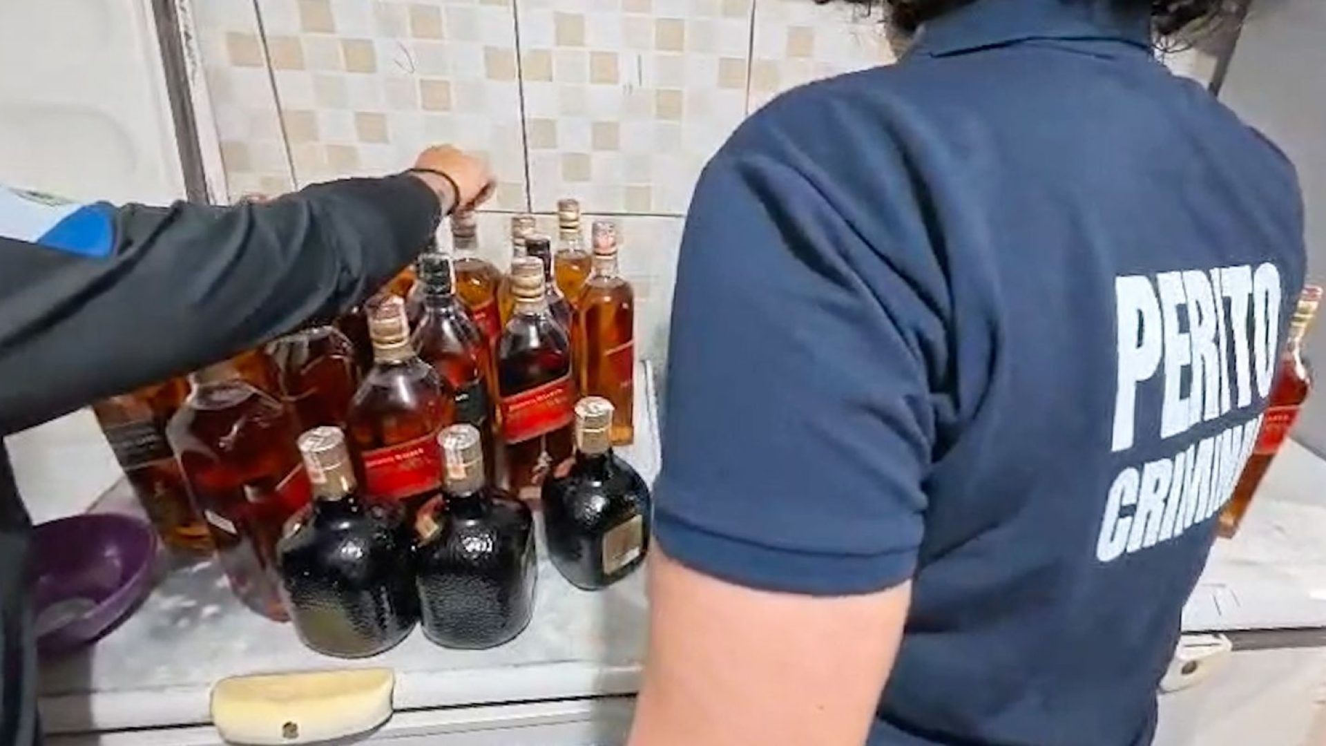 Polícia combate adulteração de bebidas em oito cidades de São Paulo