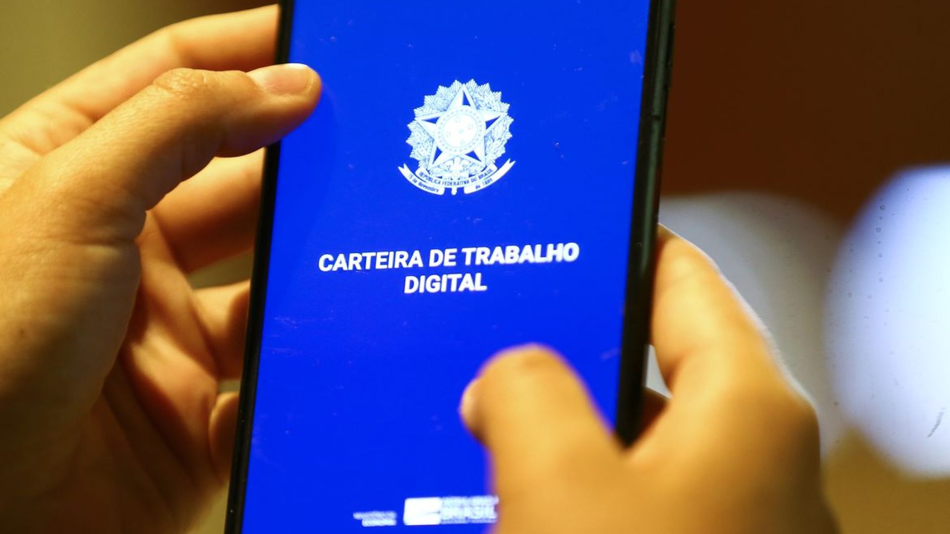 Agências do Trabalhador do DF oferecem 942 vagas nesta sexta (15)