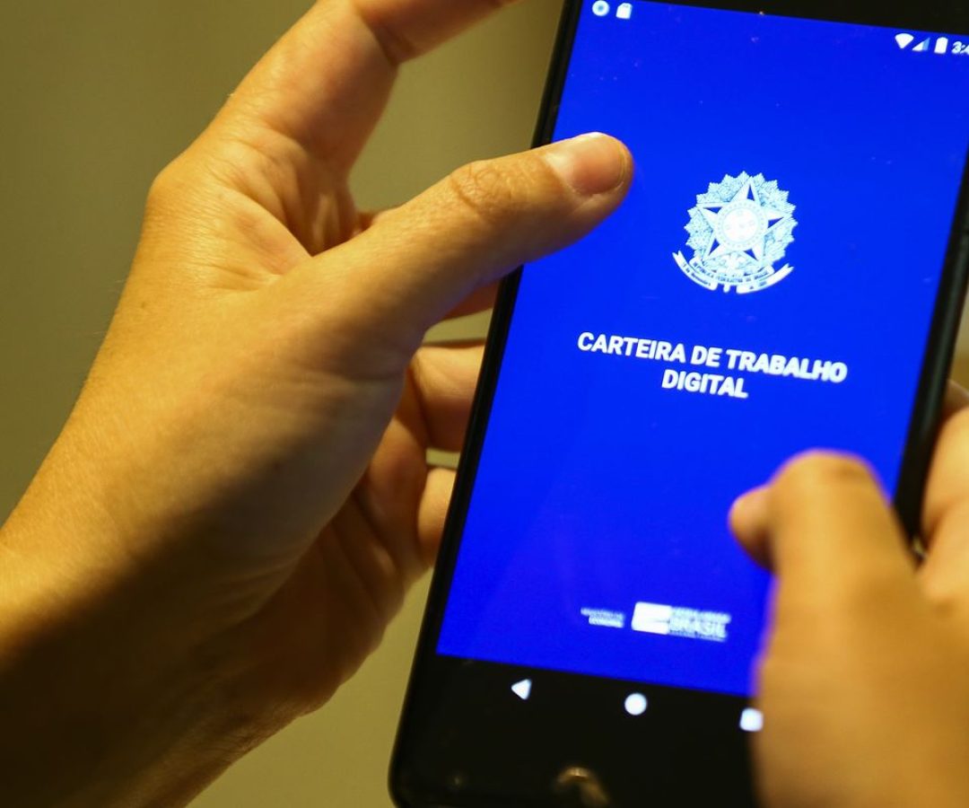 Procurando emprego? Semana termina com mais de 400 vagas no DF
