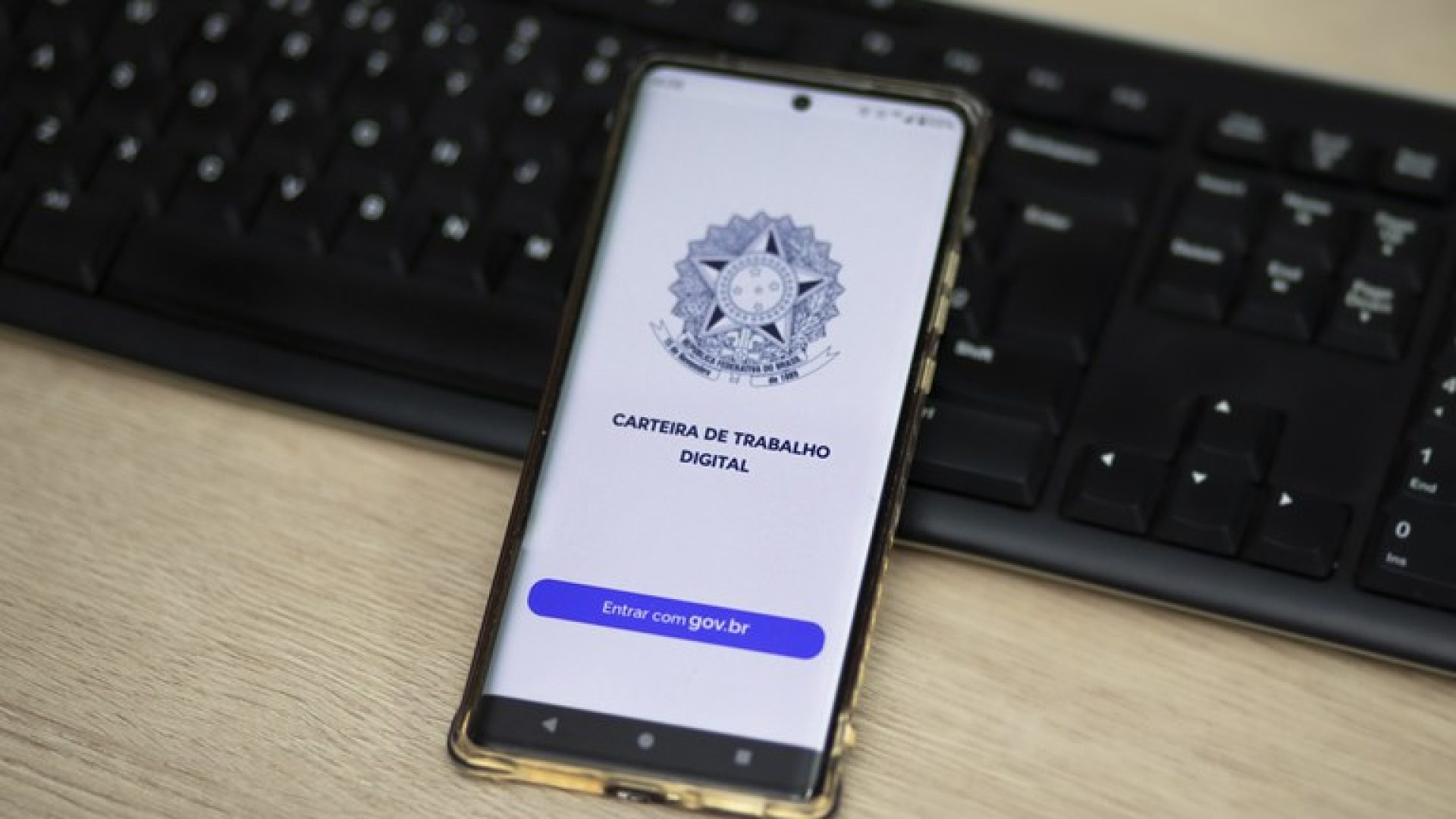 Governo lança QualificaPro para conectar trabalhadores a cursos gratuitos