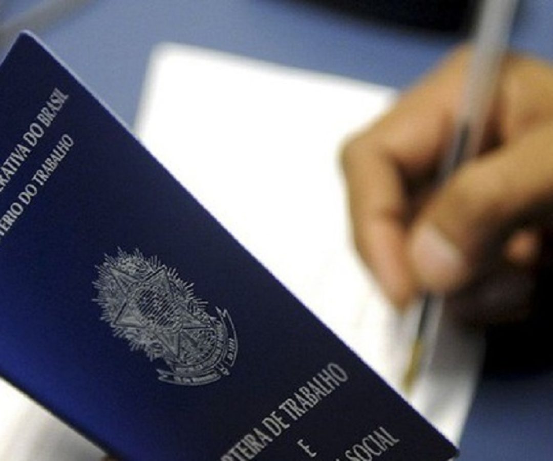 Agências do trabalhador têm 748 vagas de emprego disponíveis nesta quinta-feira (6)
