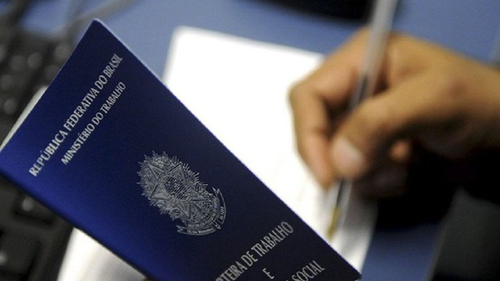 Agências do trabalhador têm 748 vagas de emprego disponíveis nesta quinta-feira (6)