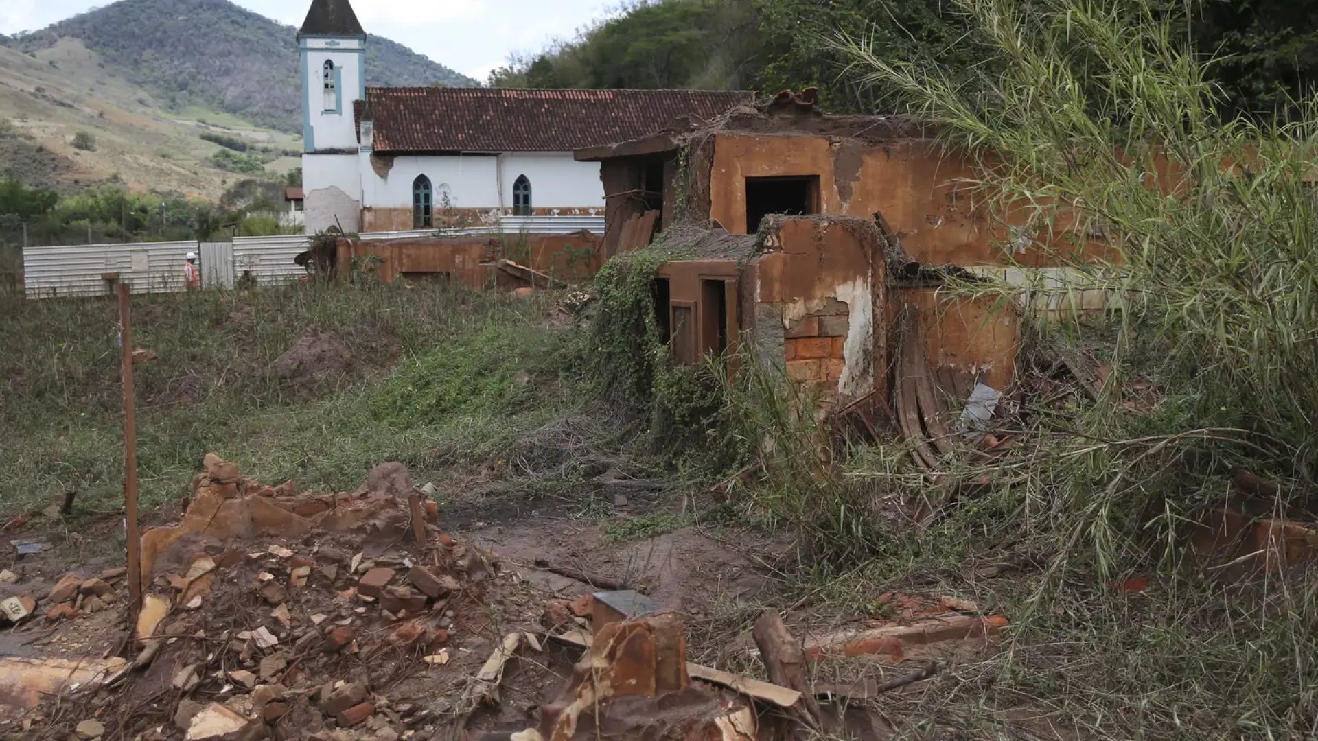 MAB celebra decisão judicial contra mineradora BHP no caso Mariana
