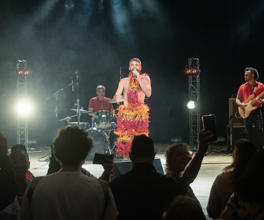 TV Brasil: Cena Musical apresenta show do cantor pernambucano Almério