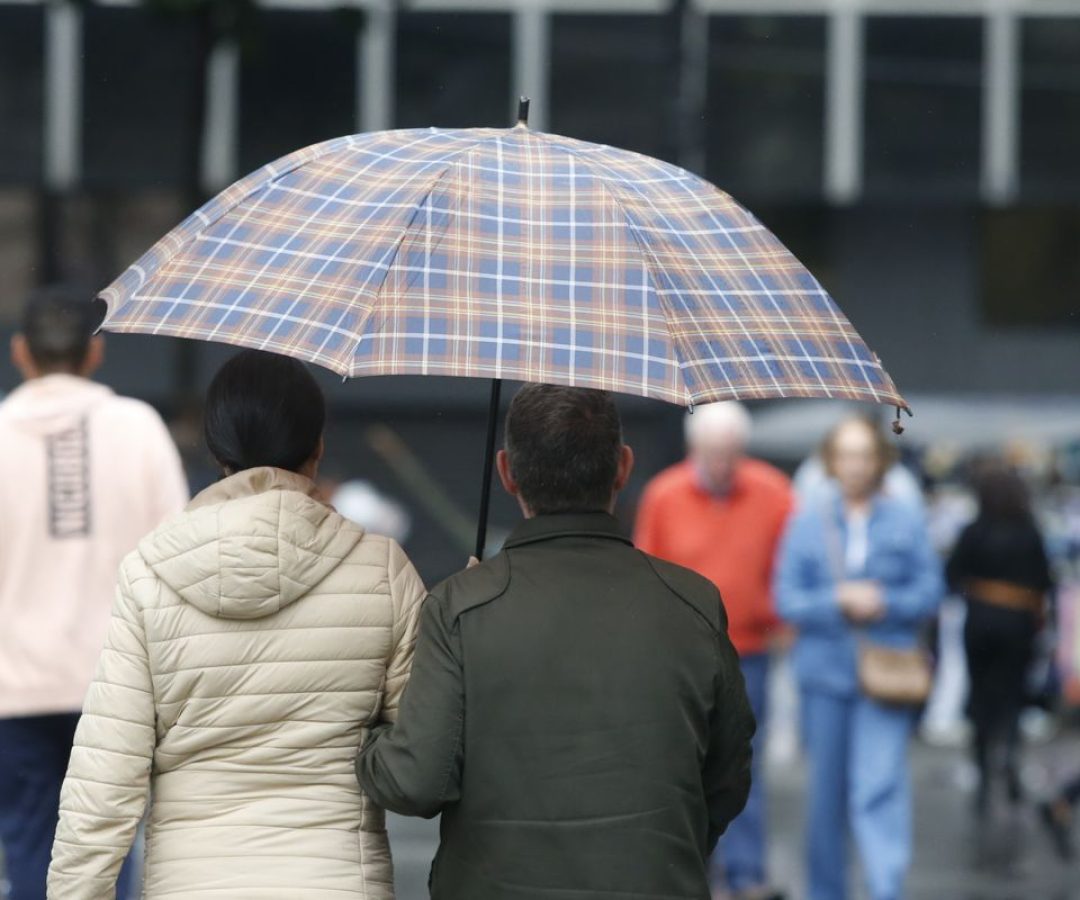 Frente fria provoca chuvas e queda de temperatura no centro-sul