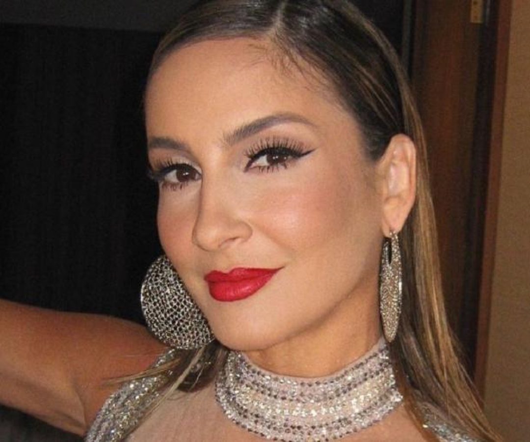 Claudia Leitte cancela shows após diagnóstico de broncopneumonia