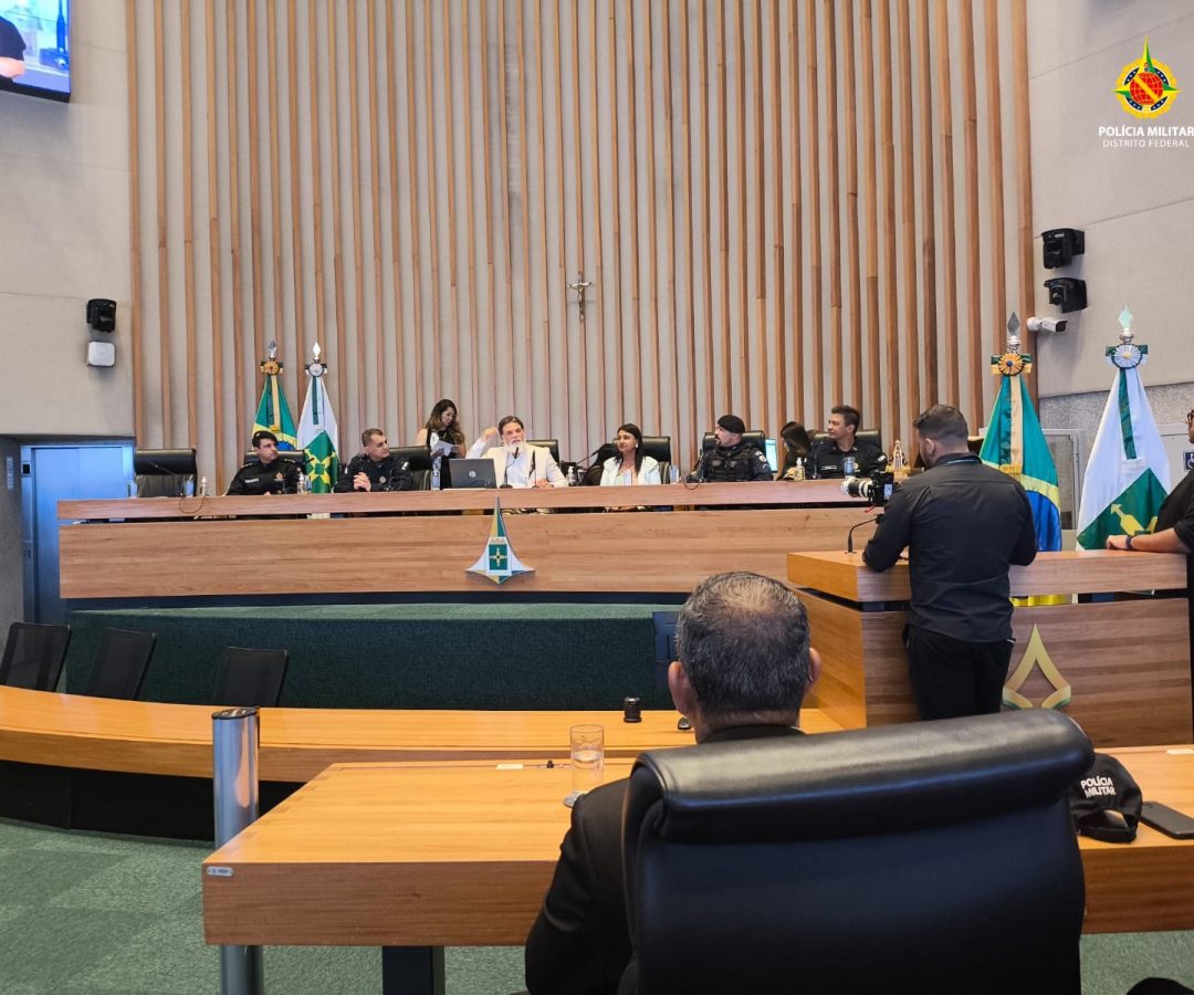 Câmara Legislativa homenageia PMDF | Jornal de Brasília