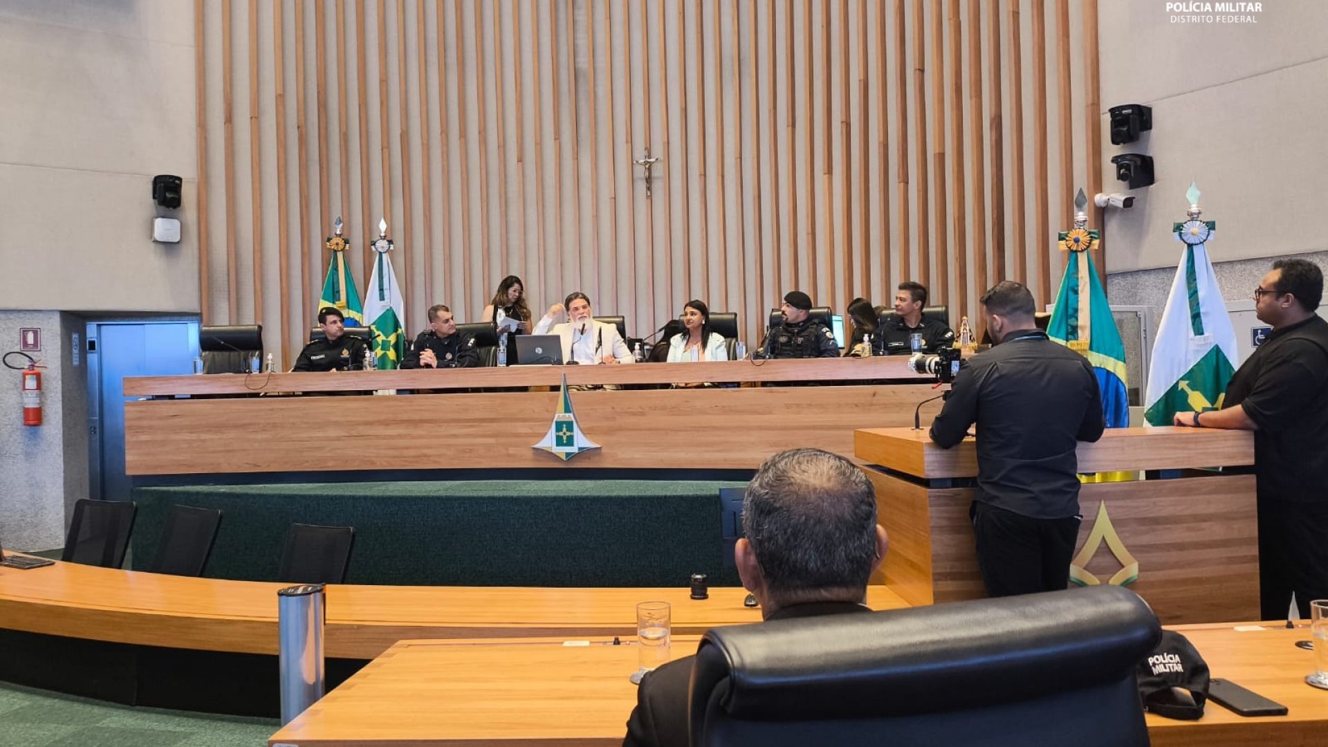 Câmara Legislativa homenageia PMDF | Jornal de Brasília