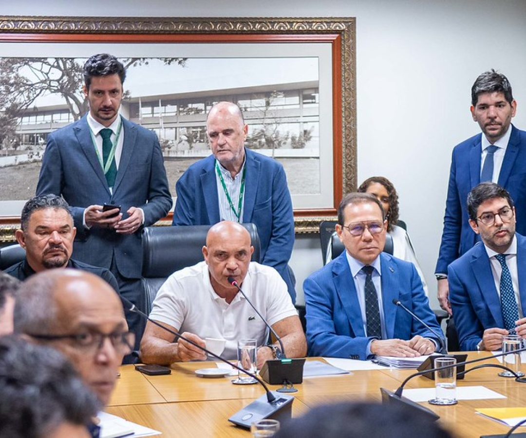 Presidente do BRB contesta “rombo” em reunião na CLDF