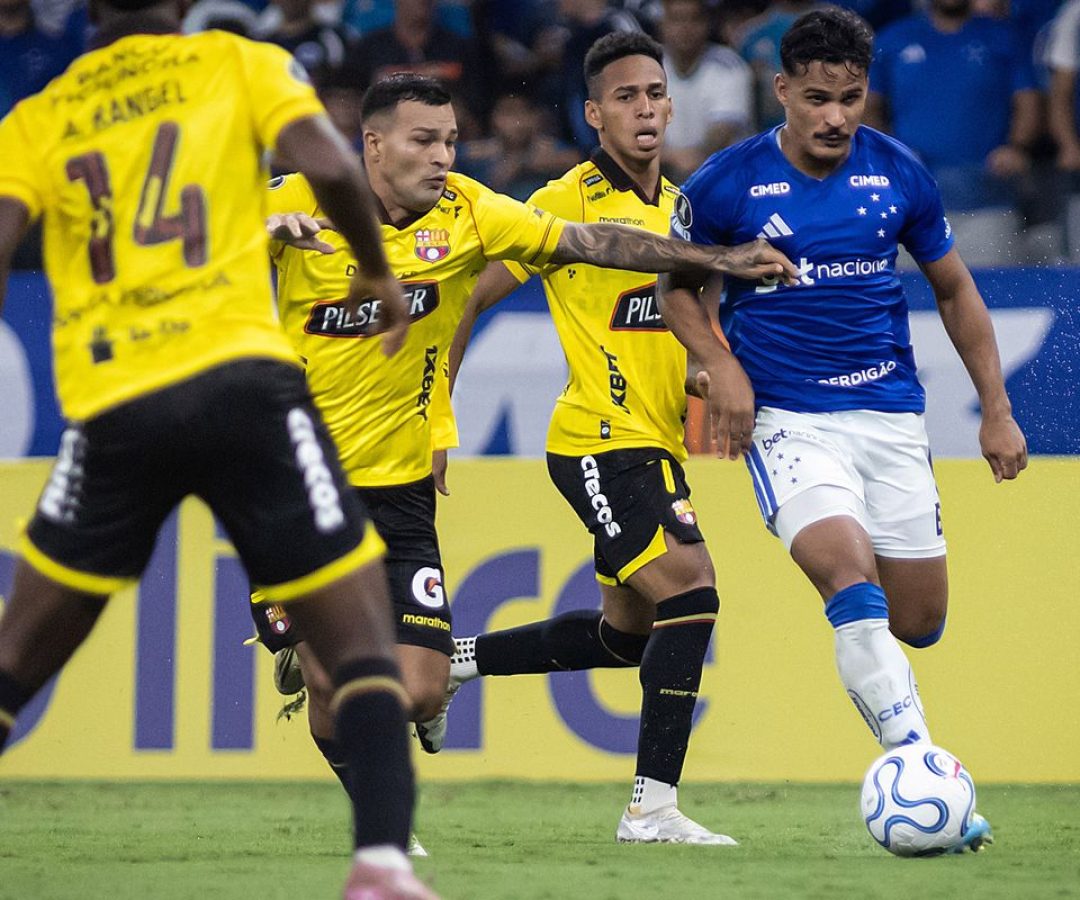 Conheça opções do Brasil para a próxima Copa; meio-campo é o foco