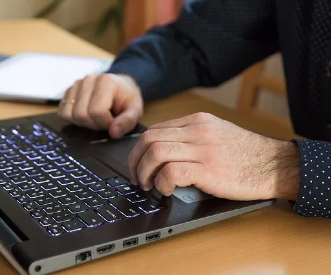 UFRJ ofertará certificado gratuito para os aprovados em curso online em Formação em Cultura Digital; inscrições abertas