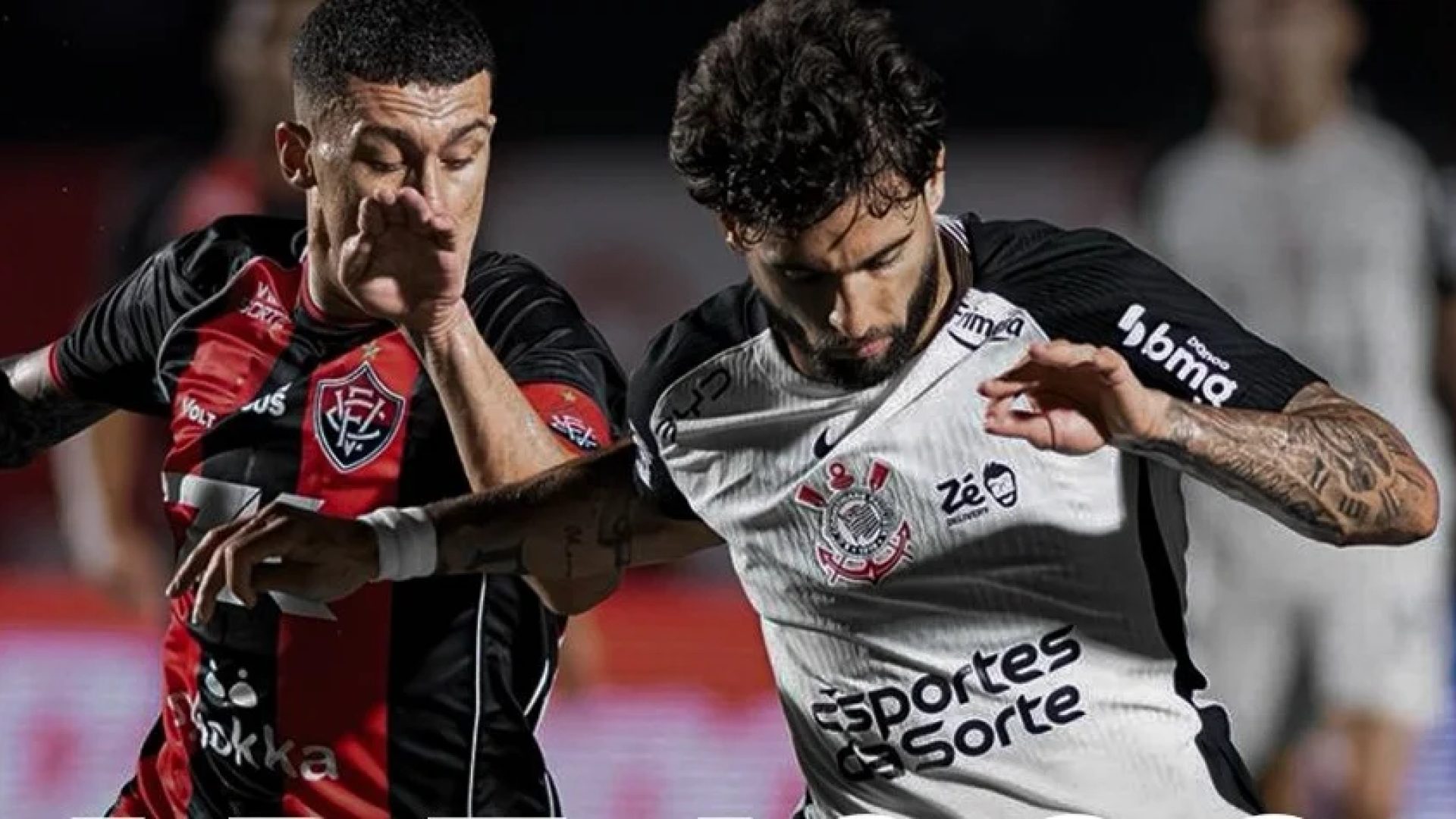 Corinthians e Vitória empatam em Salvadorr.