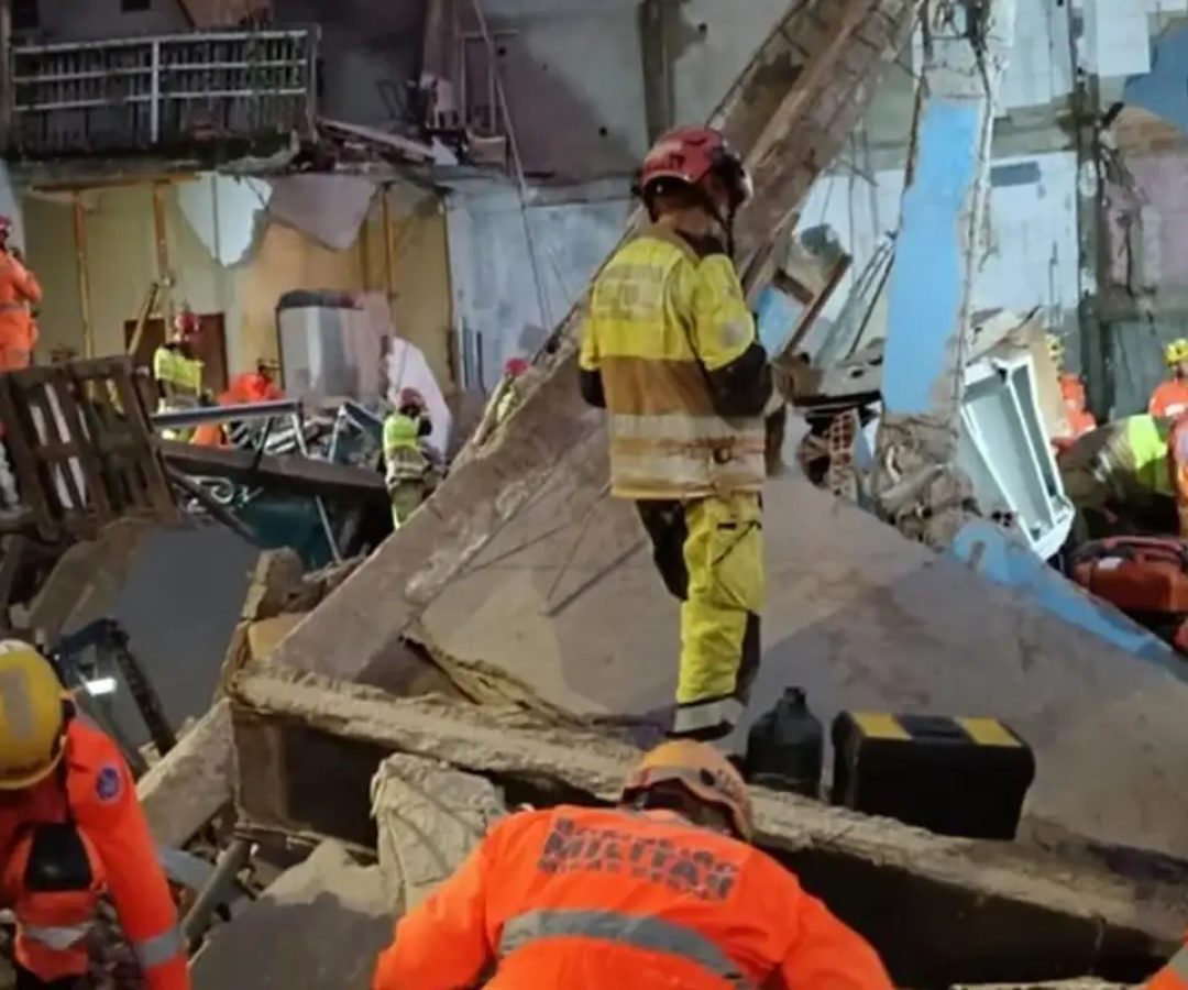 Bombeiros resgatam última vítima de escombros de lar de idosos em MG