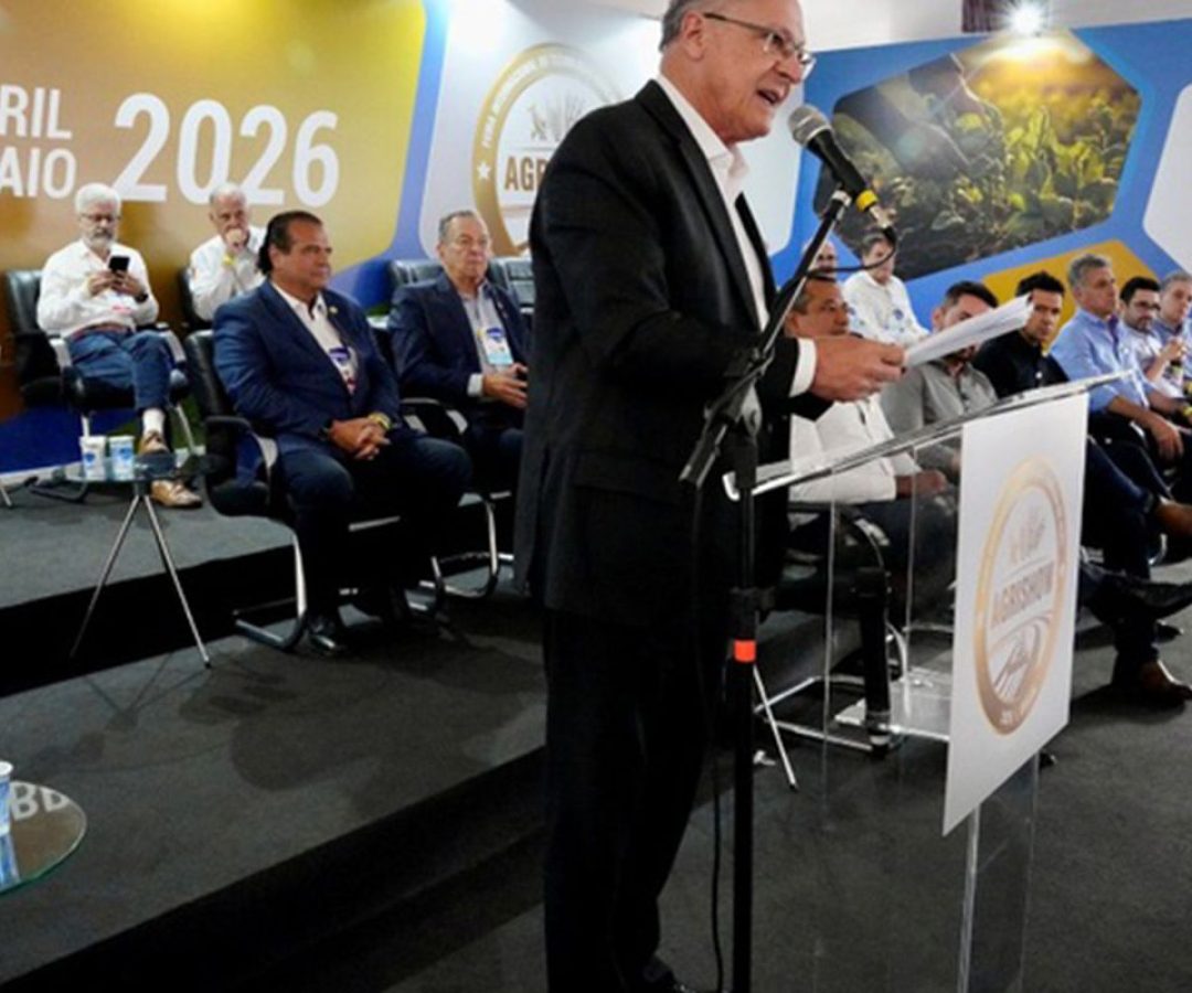 Alckmin anuncia R$ 10 bilhões para modernização de máquinas agrícolas