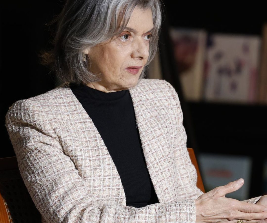 Cármen Lúcia diz que é aconselhada a deixar STF por ataques machistas