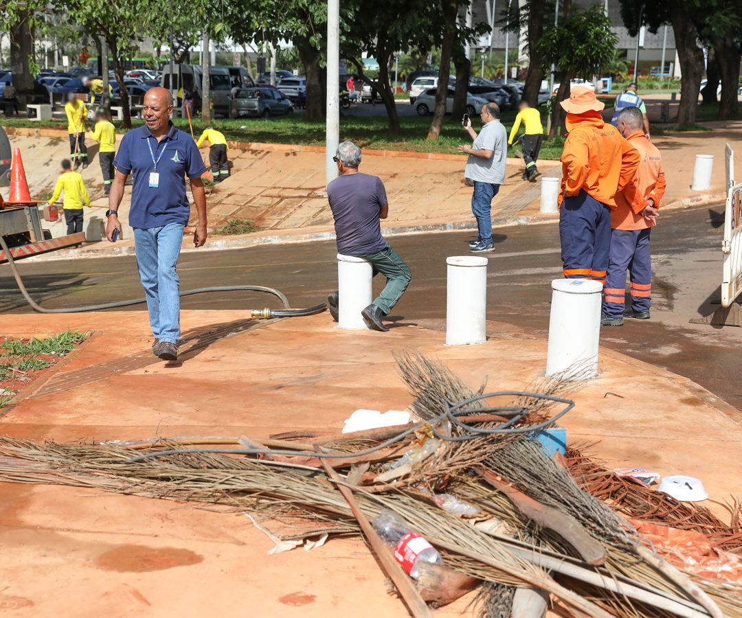 DF remove mais de 4,2 milhões de toneladas de descarte irregular em sete anos