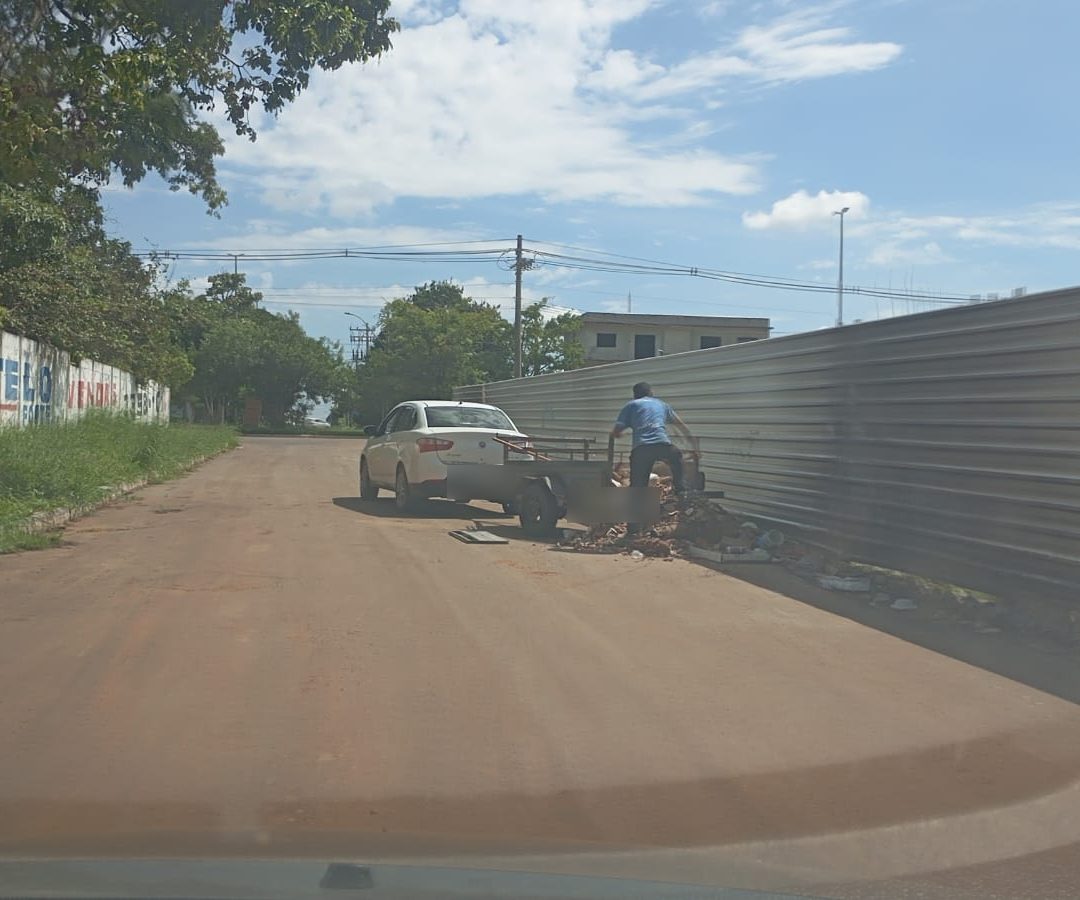 Proprietária multada por descarte irregular de entulho em Santa Maria