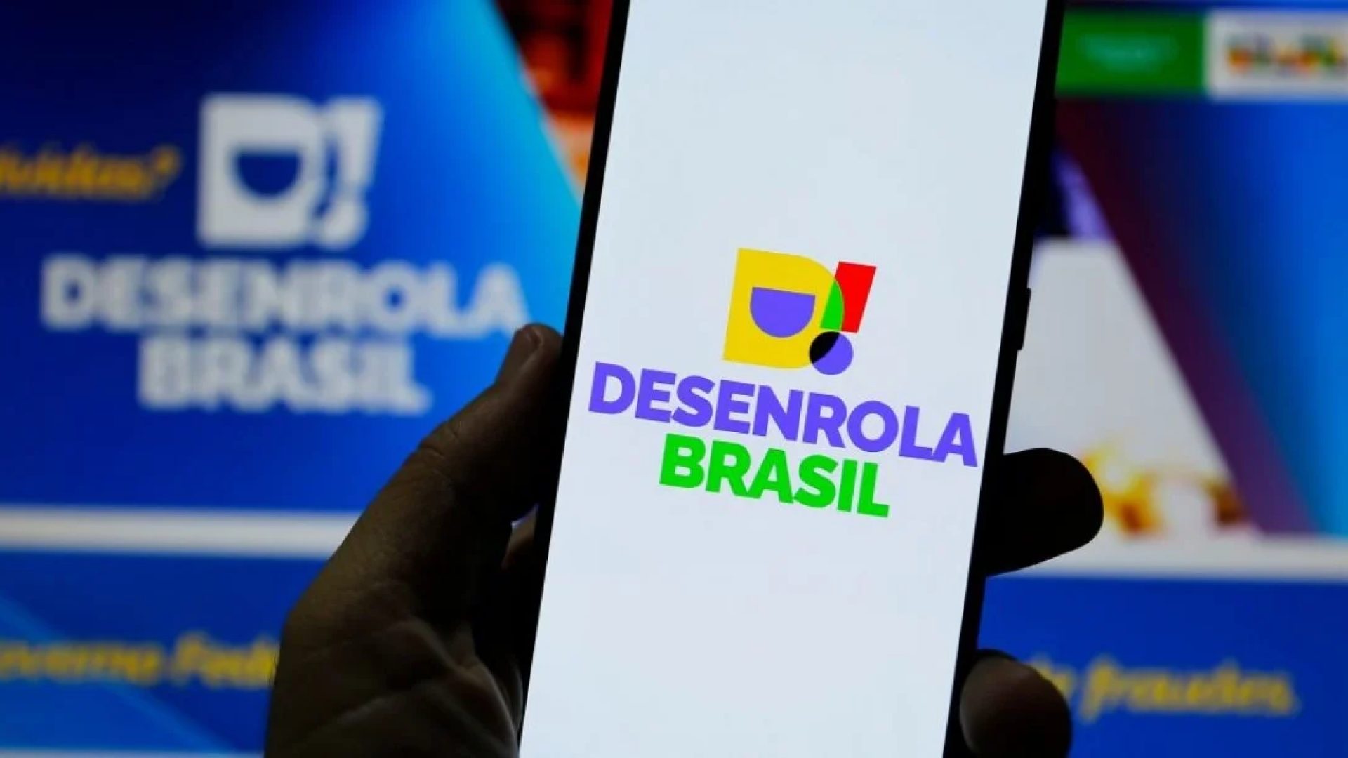 Logo do programa Desenrola Brasil. fraude pcc comando vermelho