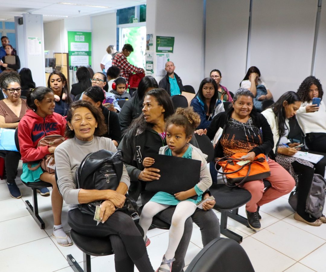Mutirão no DF leva serviços gratuitos para mulheres em situação de vulnerabilidade