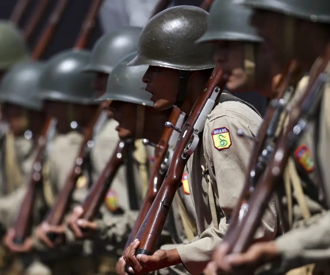 Exército mantém patrulha de fronteiras mesmo com bloqueio do orçamento