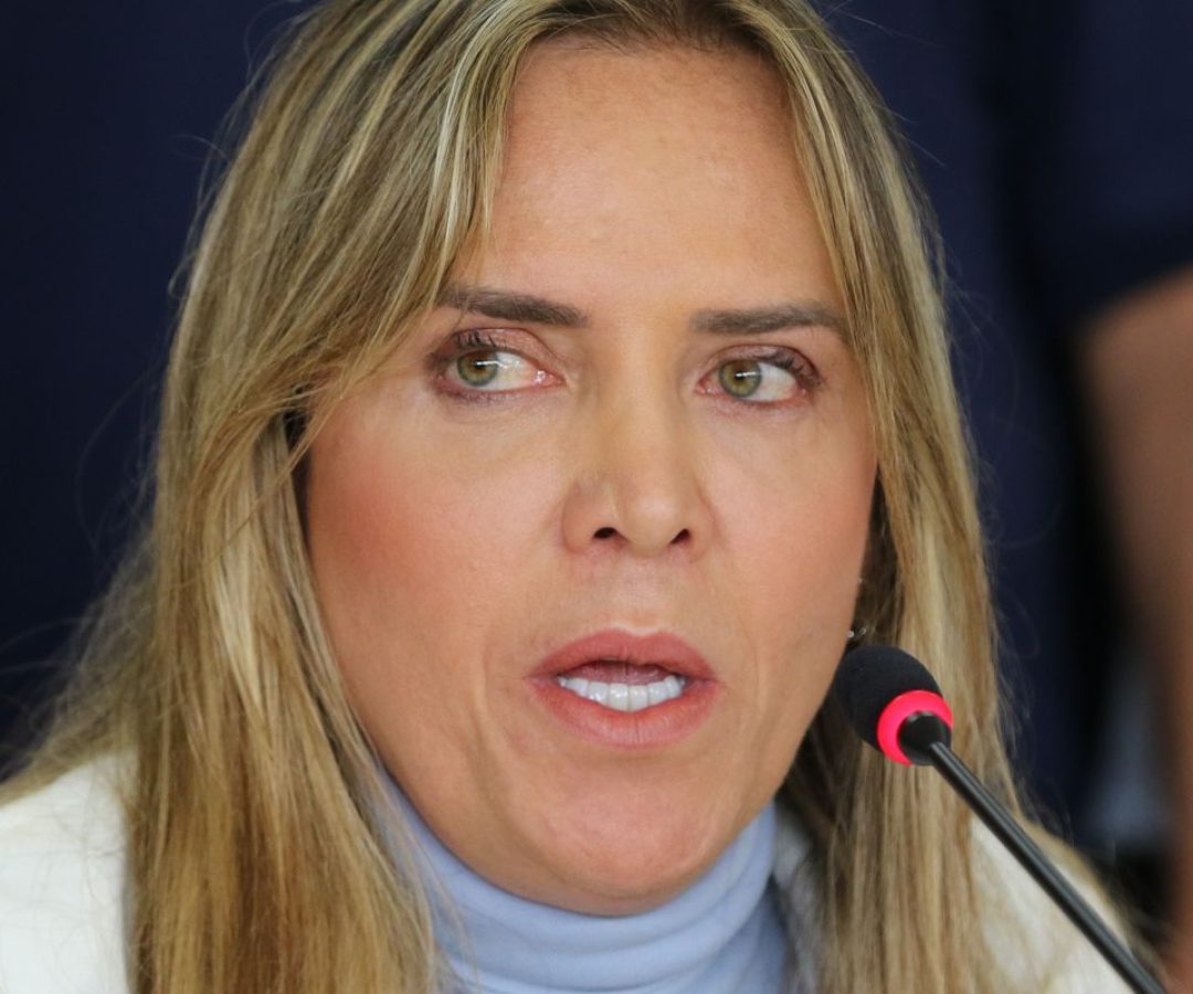 Governadora do DF recebe alta após apresentar quadro de pneumotórax