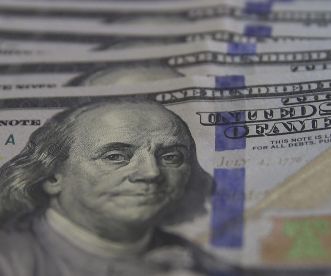 Dólar fecha abaixo de R$ 5,40 pela primeira vez em 11 dias