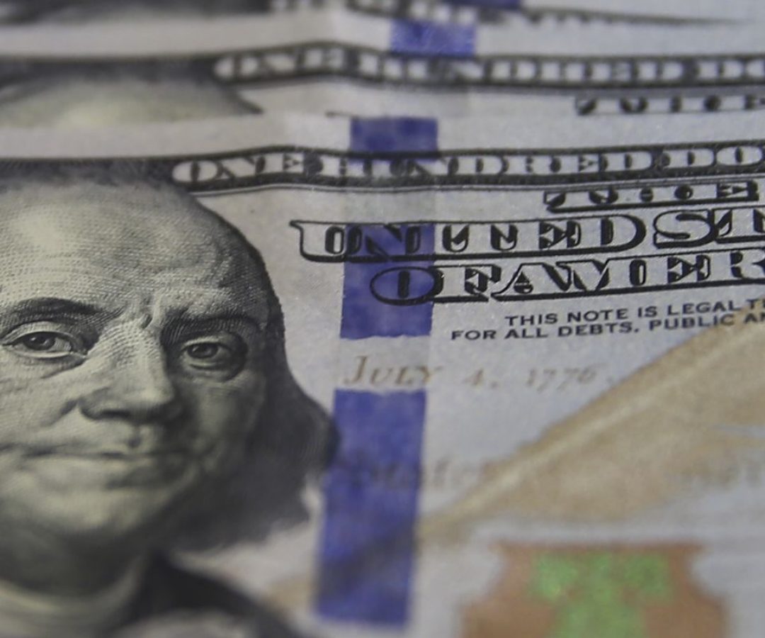 Dólar sobe para R$ 5,33 com espera de dados econômicos nos EUA