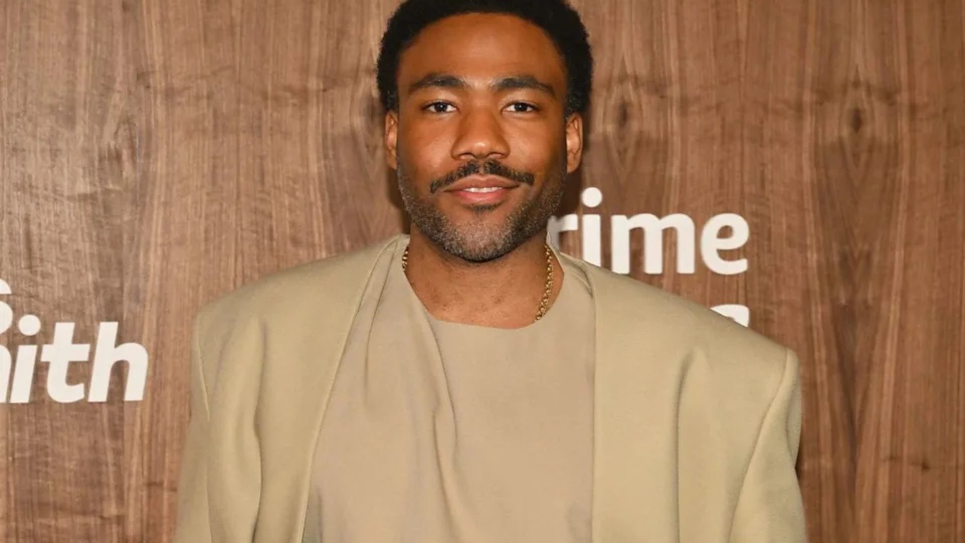 Donald Glover diz ter sofrido um AVC durante turnê mundial de Childish Gambino