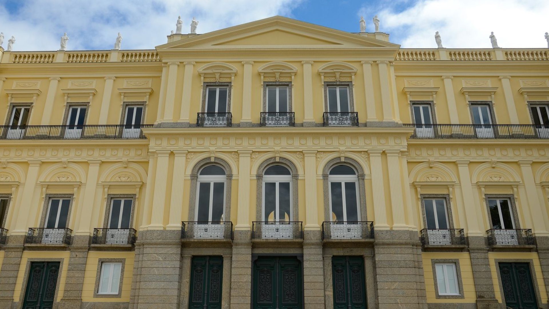 Museu recupera negativos fotográficos de vidro perdidos em incêndio