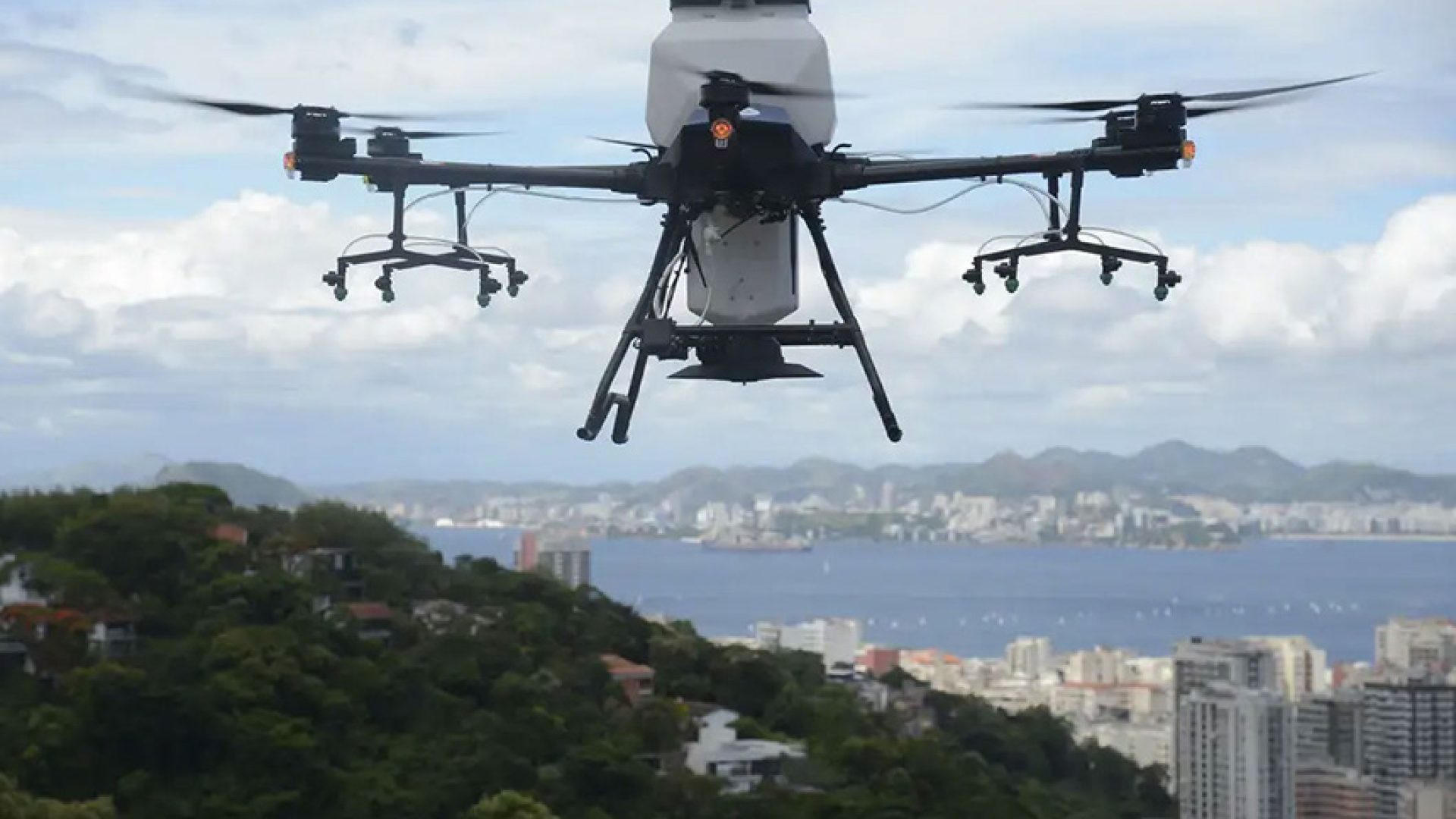 CSP debate regras para uso de drones pela polícia — Senado Notícias