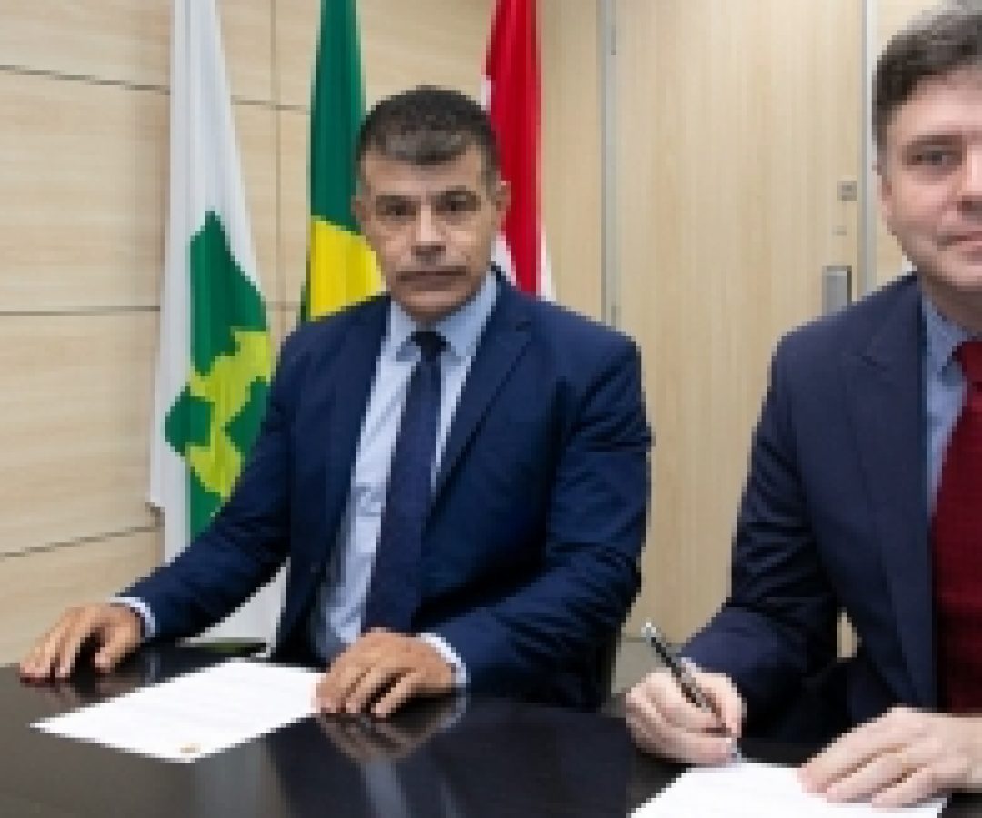 Delegado-Geral da PCDF e o Procurador-Geral de Justiça do MPDFT formalizaram acordo de cooperação técnica entre as instituições