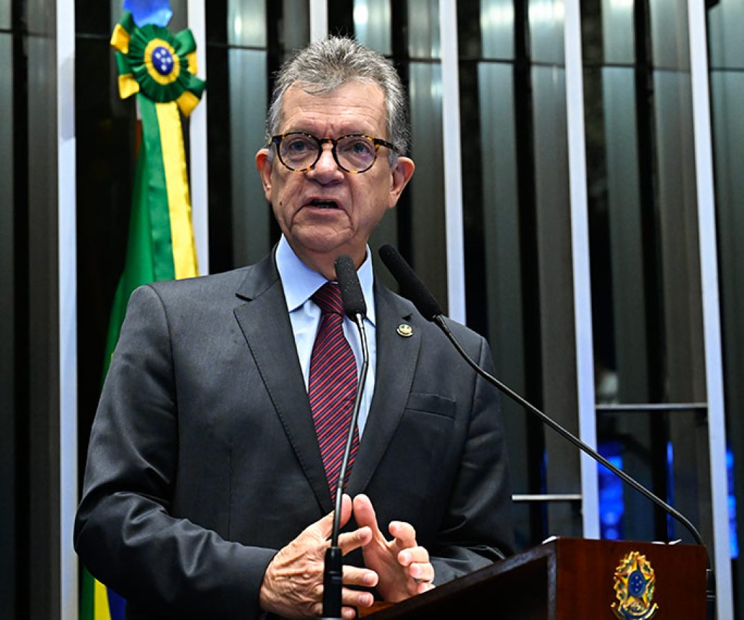 Primeira PEC de 2026 busca gerar empregos e reduzir informalidade — Senado Notícias